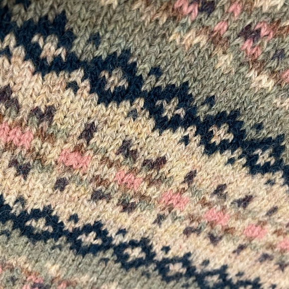 ‼️SOLD‼️ Pure Wool Sweater - Picture 4 of 4